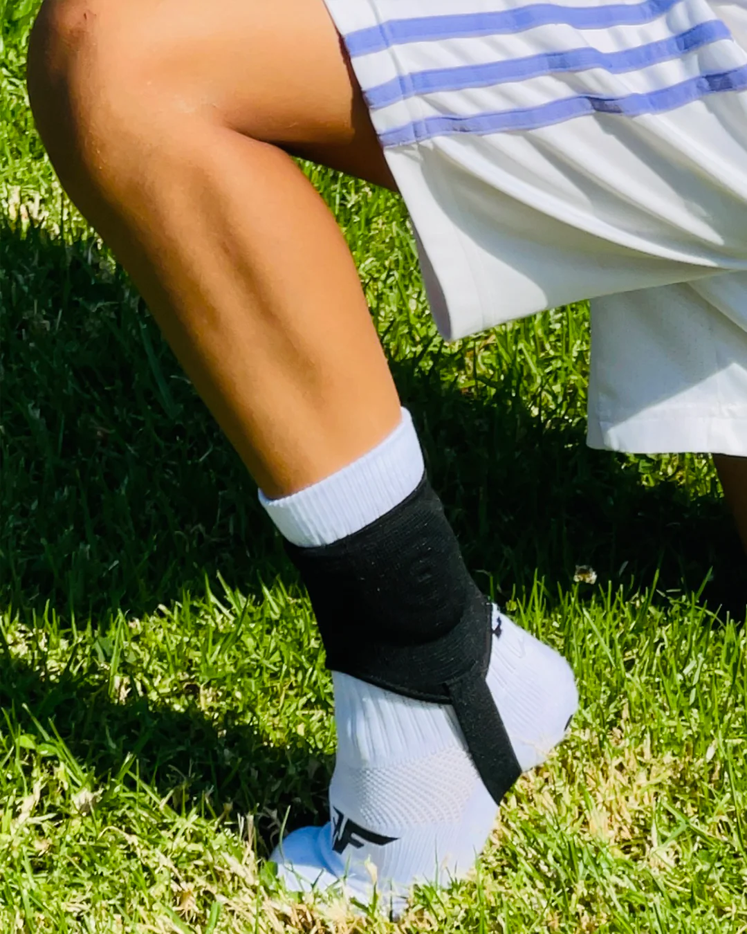 Ankle guards - Image 3