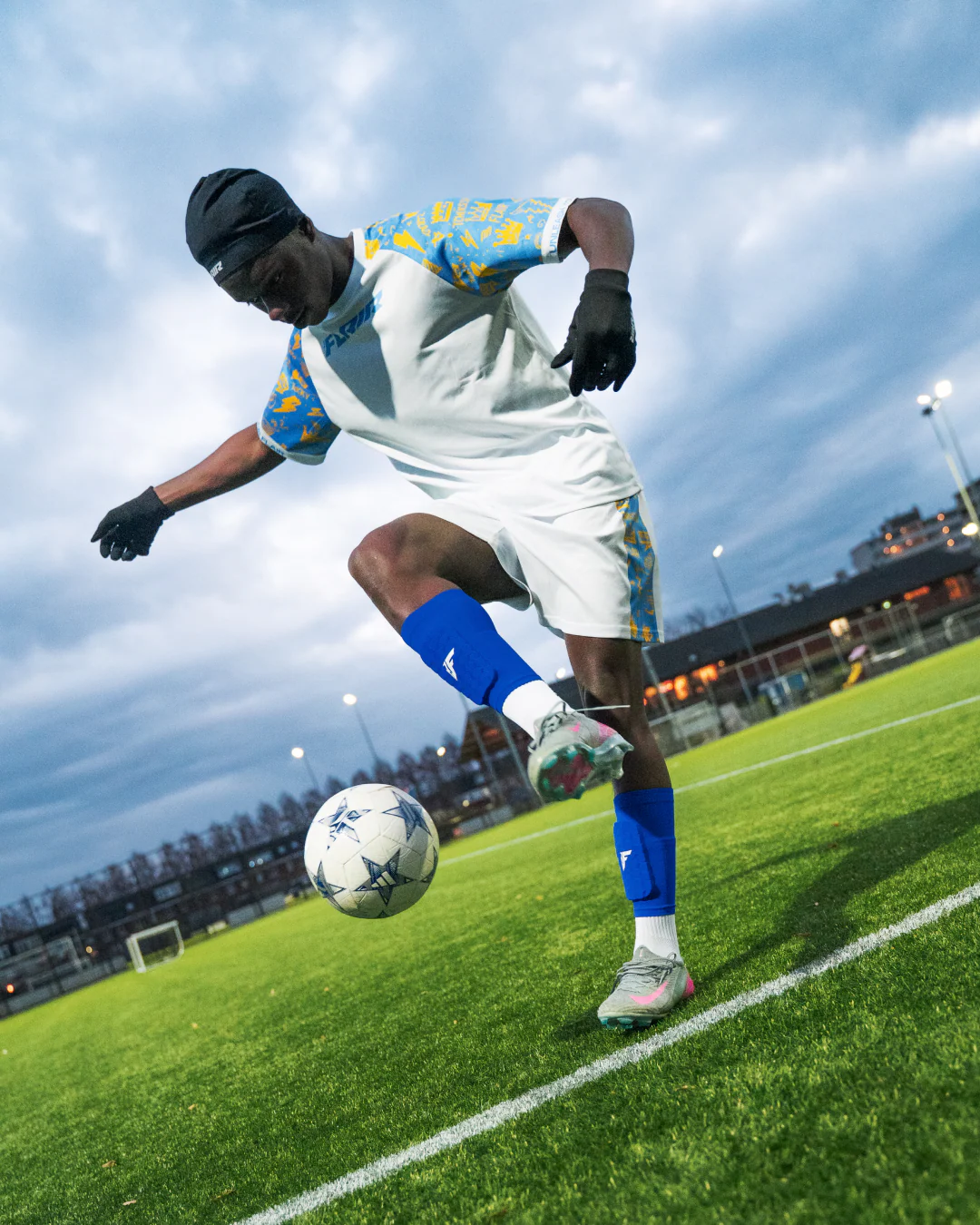 Built-In Shin Pads - Image 4